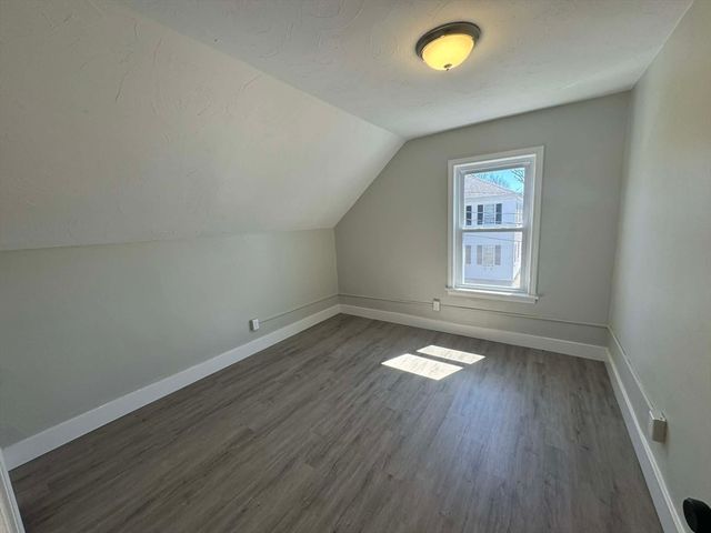 19 Weir Ave, Taunton, MA 02780