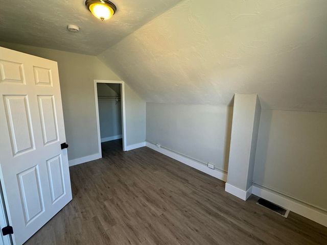 19 Weir Ave, Taunton, MA 02780