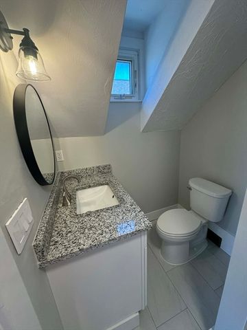 19 Weir Ave, Taunton, MA 02780