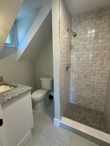 19 Weir Ave, Taunton, MA 02780