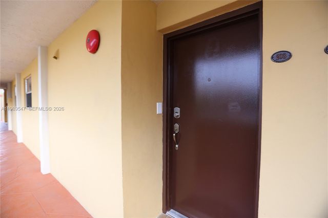 9170 Fontainebleau Blvd 203, Miami, FL 33172