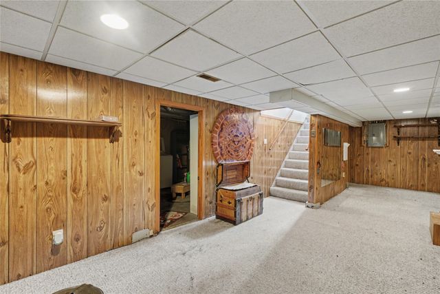 1309 E 28th Street, Des Moines, IA 50317