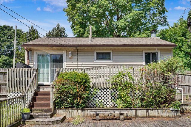 1309 E 28th Street, Des Moines, IA 50317