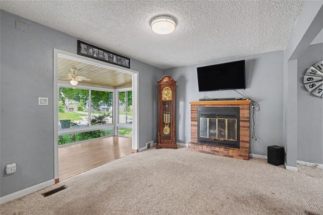 1309 E 28th Street, Des Moines, IA 50317
