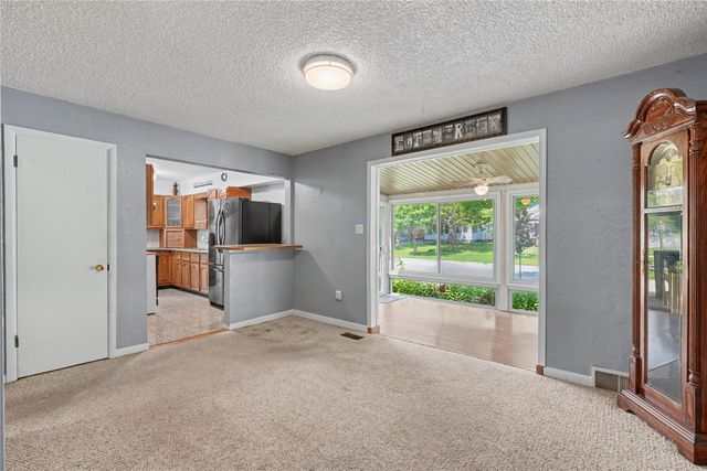 1309 E 28th Street, Des Moines, IA 50317