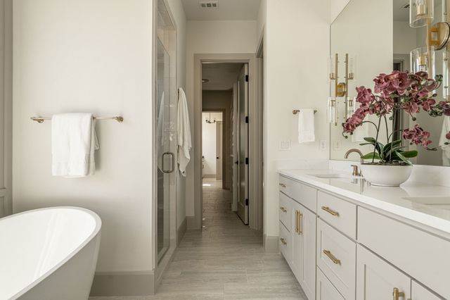 317 Travis Street, Roanoke, TX 76262