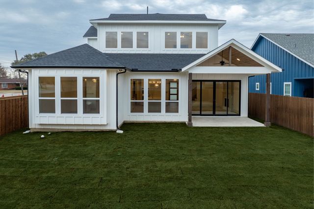 317 Travis Street, Roanoke, TX 76262