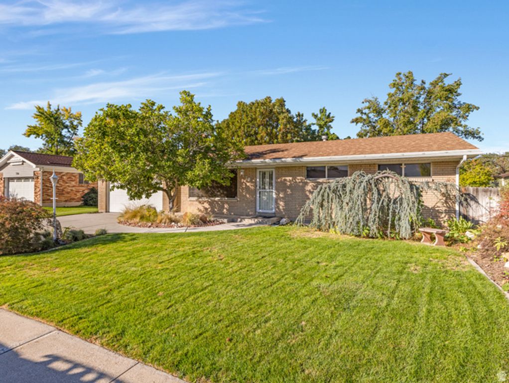 7138 S CHRIS LN, Cottonwood Heights, UT 84121 — photo 2
