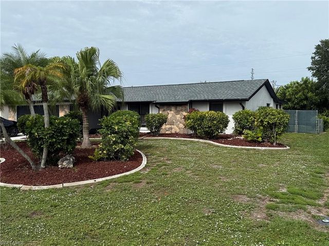 142 SE 1st AVE, Cape Coral, FL 33990