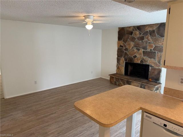 142 SE 1st AVE, Cape Coral, FL 33990