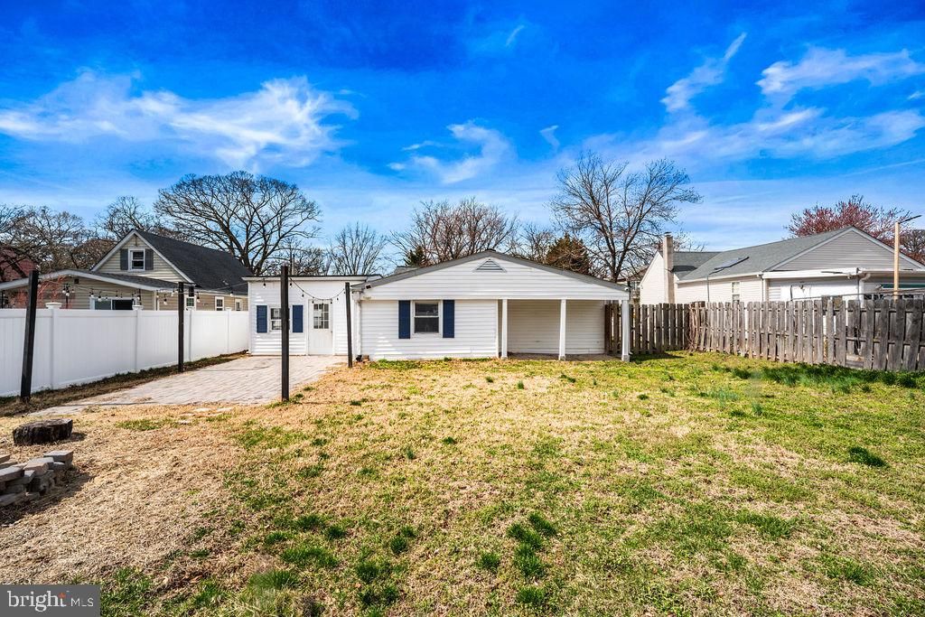 Image 19 of property listing at 279 MAGOTHY BEACH RD, Pasadena, MD 21122