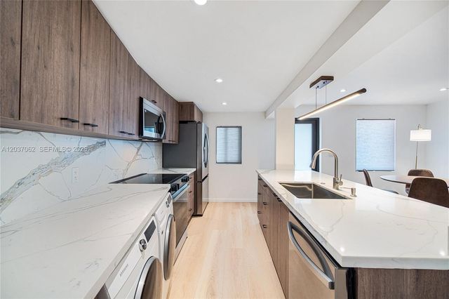 3681 SW 3rd Ave 3681, Miami, FL 33145