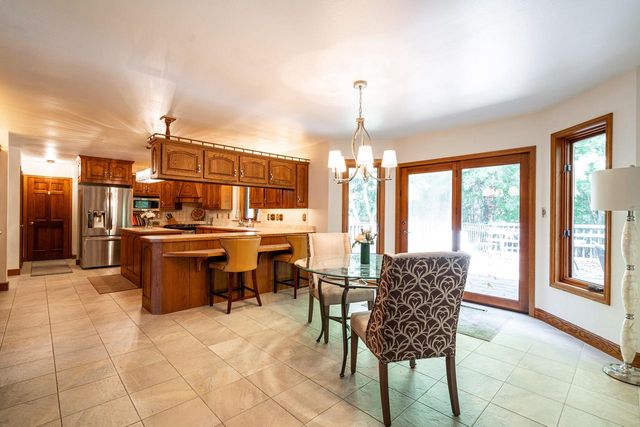 1896 Shady LANE, Grafton, WI 53024