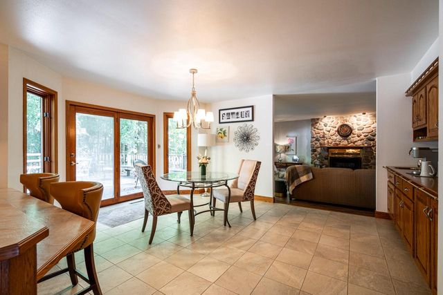 1896 Shady LANE, Grafton, WI 53024