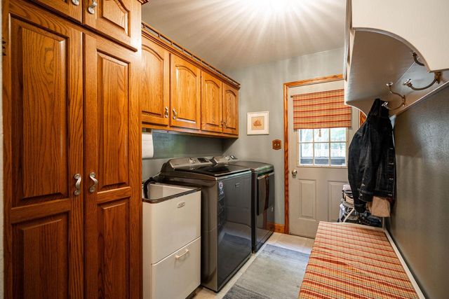 1896 Shady LANE, Grafton, WI 53024