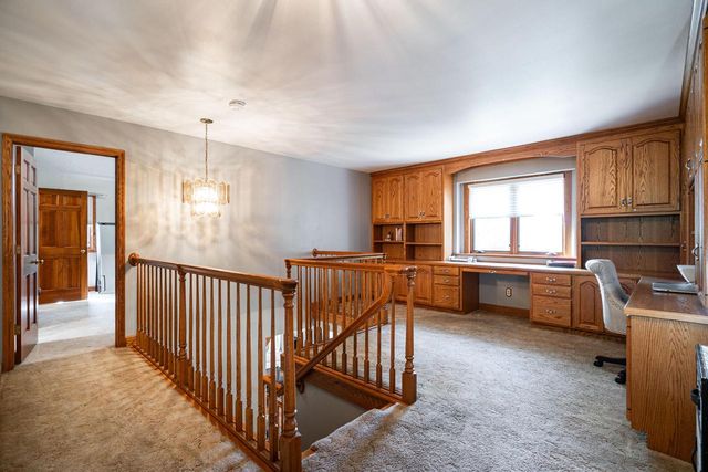 1896 Shady LANE, Grafton, WI 53024