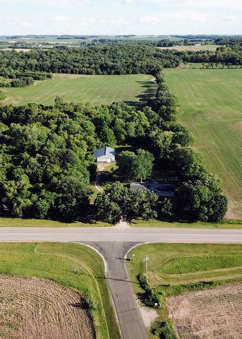 W6709 County Highway CS-Q, Poynette, WI 53955