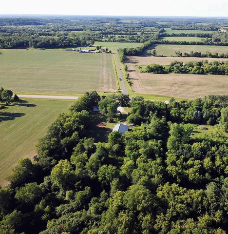 W6709 County Highway CS-Q, Poynette, WI 53955