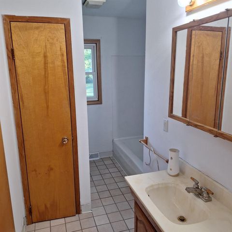 W6709 County Highway CS-Q, Poynette, WI 53955