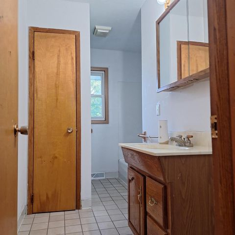 W6709 County Highway CS-Q, Poynette, WI 53955