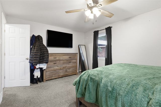 226 Cedarcove St, Carrick, PA 15227