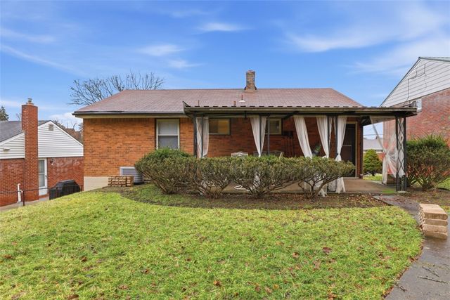 226 Cedarcove St, Carrick, PA 15227