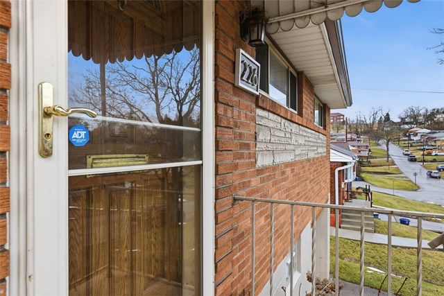 226 Cedarcove St, Carrick, PA 15227