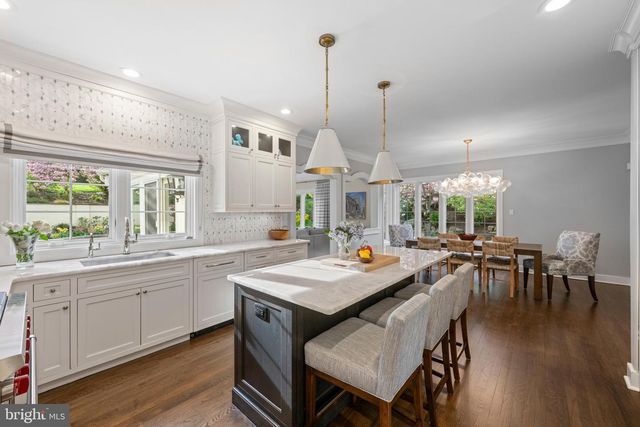 1220 DENBIGH LN, Wayne, PA 19087