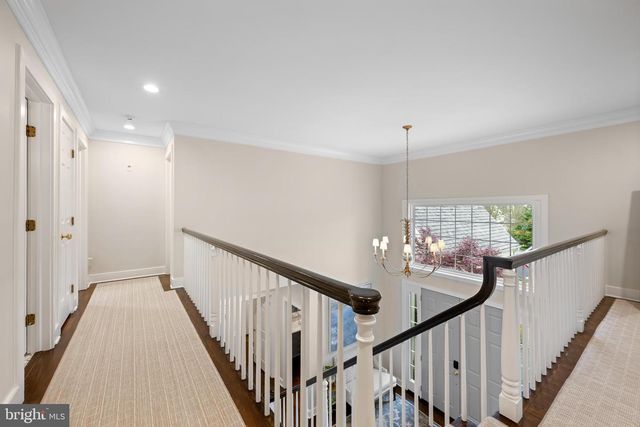 1220 DENBIGH LN, Wayne, PA 19087