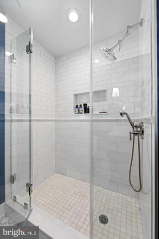 1220 DENBIGH LN, Wayne, PA 19087