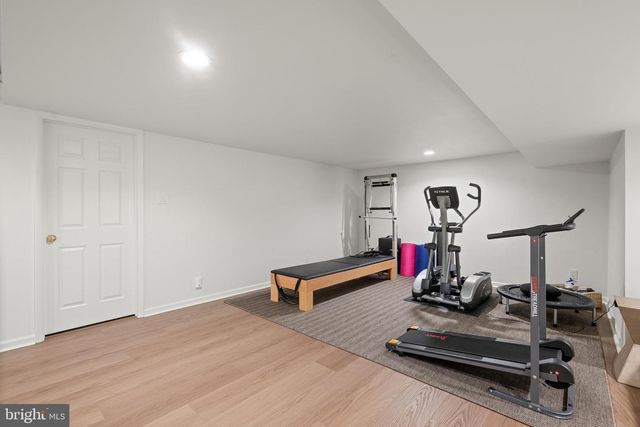 1220 DENBIGH LN, Wayne, PA 19087