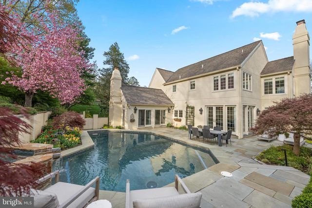 1220 DENBIGH LN, Wayne, PA 19087