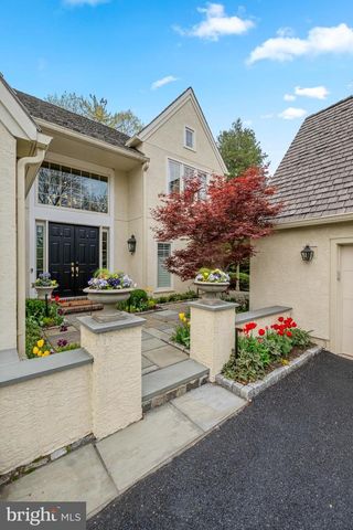 1220 DENBIGH LN, Wayne, PA 19087