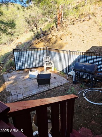 8000 S Breezy Pine Road, Mayer, AZ 86333