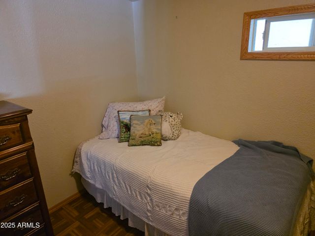 8000 S Breezy Pine Road, Mayer, AZ 86333