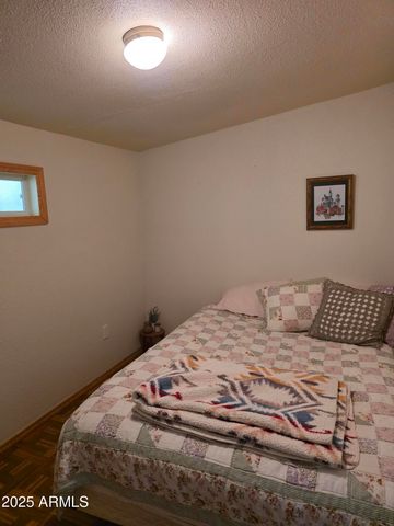 8000 S Breezy Pine Road, Mayer, AZ 86333