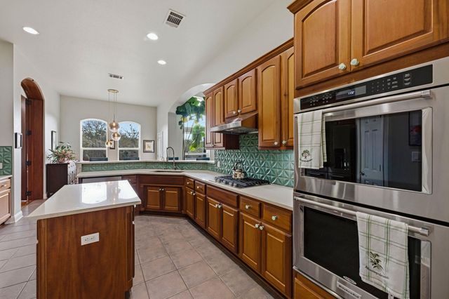 9720 Anchusa TRL, Austin, TX 78736