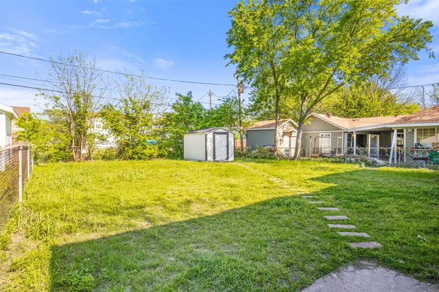214 12th Street, Grand Prairie, TX 75051