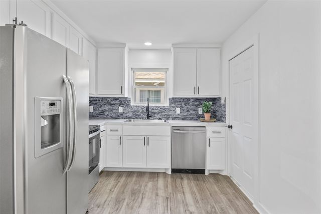 214 12th Street, Grand Prairie, TX 75051