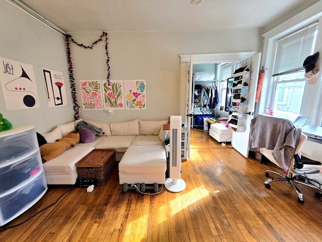 1641 Commonwealth Ave 16, Boston, MA 02135