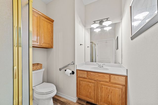 1008 Edinburgh, Kerrville, TX 78028