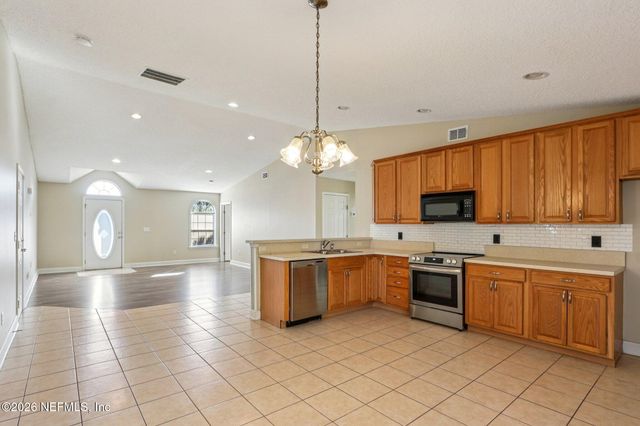 15678 MOSS HOLLOW Drive, Jacksonville, FL 32218