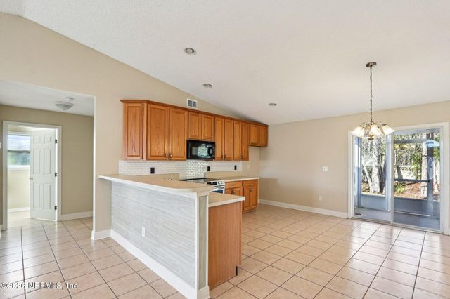 15678 MOSS HOLLOW Drive, Jacksonville, FL 32218