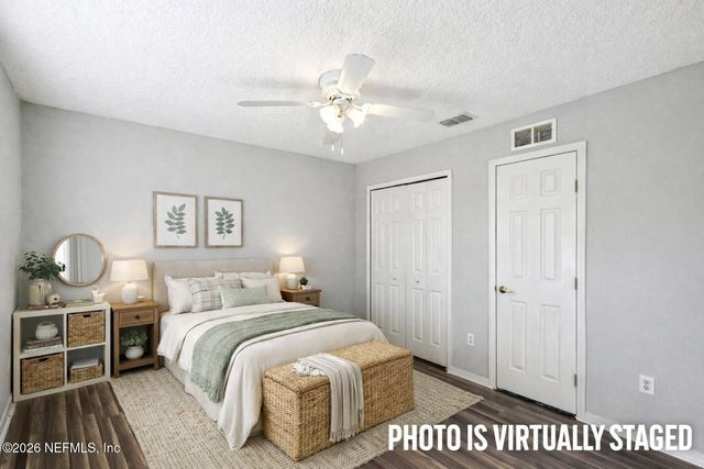 15678 MOSS HOLLOW Drive, Jacksonville, FL 32218