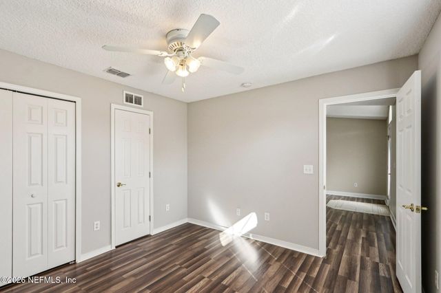 15678 MOSS HOLLOW Drive, Jacksonville, FL 32218