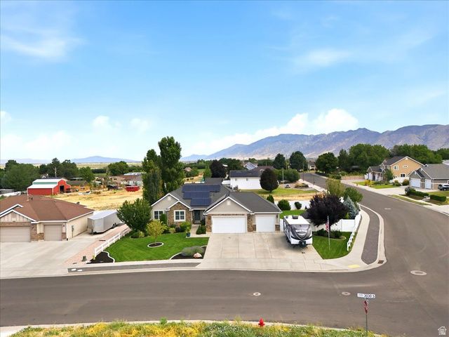 1366 W 3030 S, Perry, UT 84302