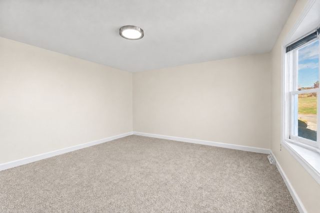 261 Broadway Rd 26, Dracut, MA 01826