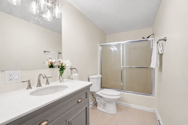 261 Broadway Rd 26, Dracut, MA 01826