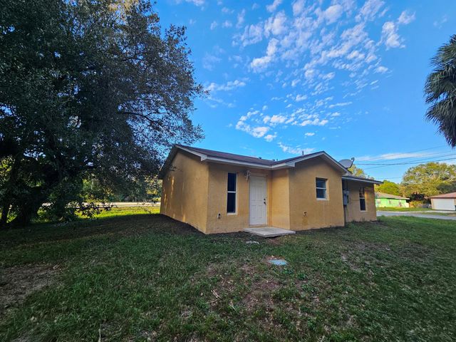 3307 NW 39th Avenue, Okeechobee, FL 34972