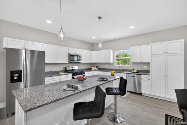 12952 E Hirth Lane, Springville, IN 47462